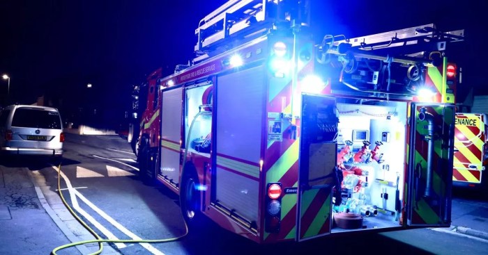 People seen 'shaking' after police car crashes on way to 999 call ... Liverpool car ramming dozens injured explainer