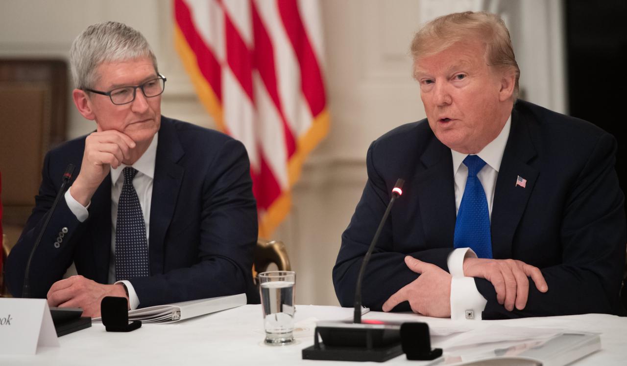 Apple CEO Tim Cook, Trump to tour Austin factory following tariff deal Trump tim cook apple iphone tariffs consumer cost