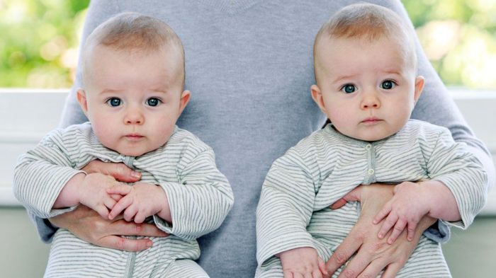 The most beautiful twins in the world: their life many years after ... Twins put rhp zebby matthews shoulder 15 day il