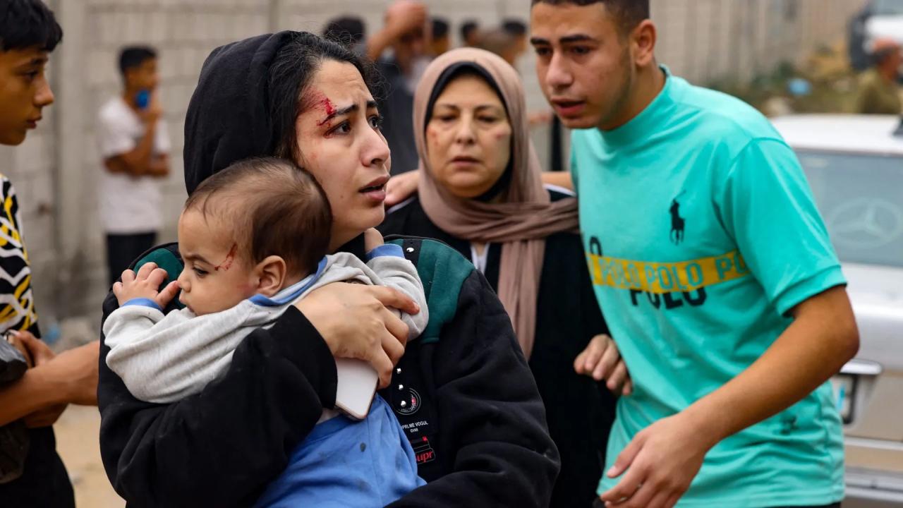 In Gaza, babies have no more nappies, milk, as Israeli bombing ... Israel gaza aid babies netanyahu airstrikes