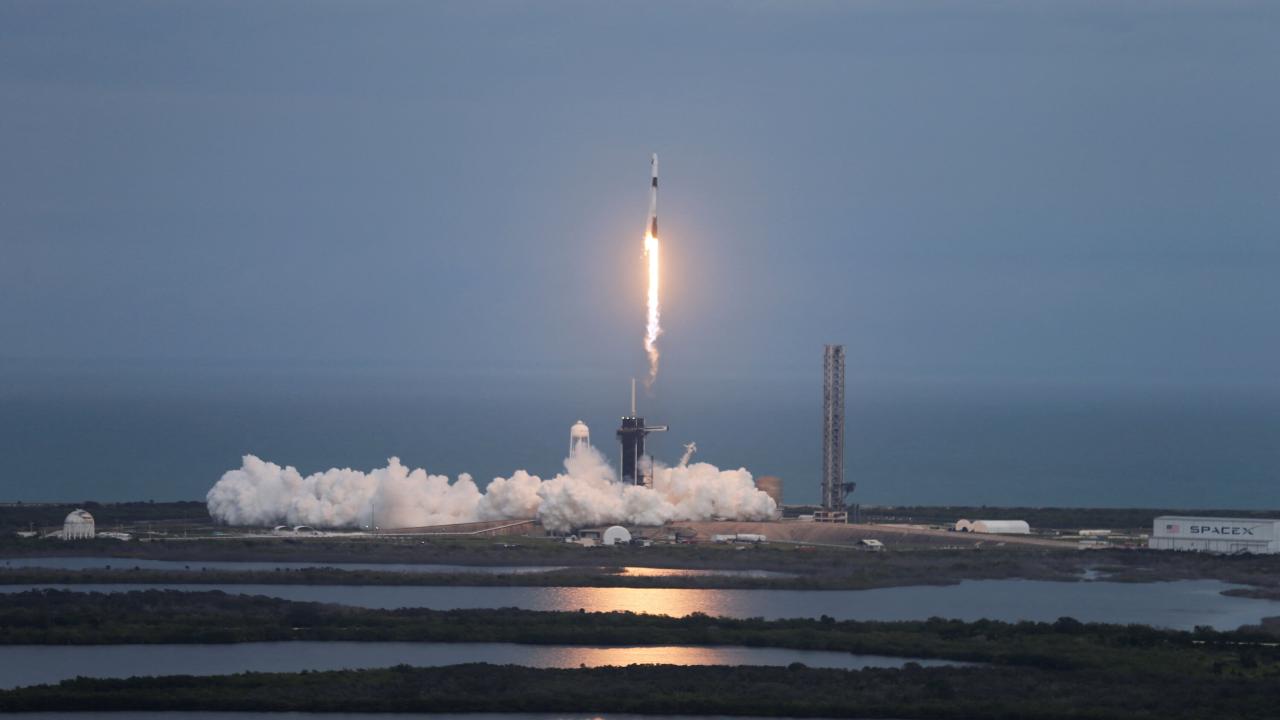Axiom announces the crew for its first private ISS mission Axiom mission 4 launch international space station