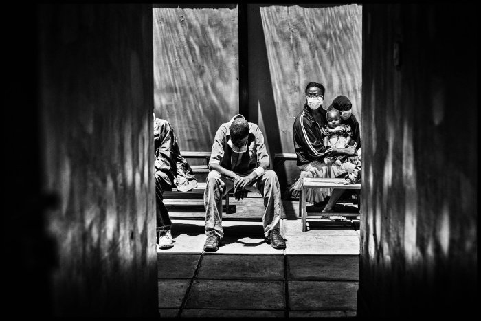 MSF report examines the fight against AIDS in 15 countries | MSF Foreign aid 100 days msf interview