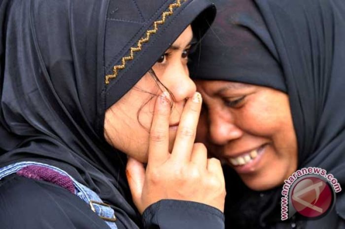 Saudi Arabia: Migrant Workers’ Long Overdue Wages at Risk | Human ... Unions file complaint over saudi arabias treatment migrant workers