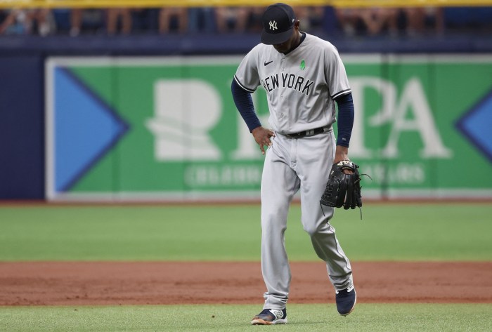 Yankees score 3 runs in 8th inning to end Rays’ win streak | Reuters Yankees erupt 5 runs early coast win over royals