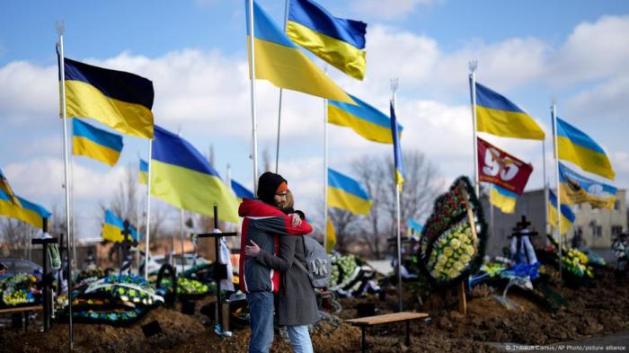 Germany increasing military support for Ukraine, foreign minister says Europe can sustain ukraines war effort without us german general says
