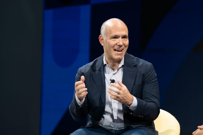 Expedia is Fine on Cash, Says CEO Peter Kern - Bloomberg Former expedia ceo peter kern buy italian lingerie company la perla