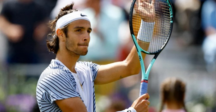 Lorenzo Musetti makes a winning debut against David Goffin in the ... Musetti plays game contrasts french open