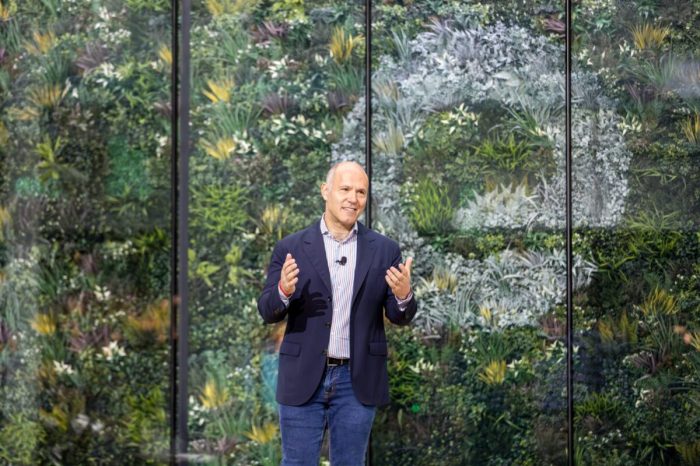 Expedia CEO Sees Plenty of Room Left for Growth in Online Travel Former expedia ceo peter kern buy italian lingerie company la perla