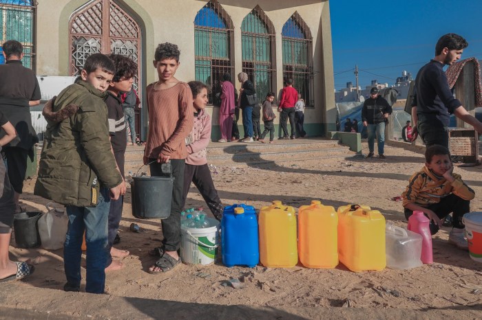 UN Agency Warns 'Immediate Possibility of Starvation' for People of ... Gaza food prices starvation