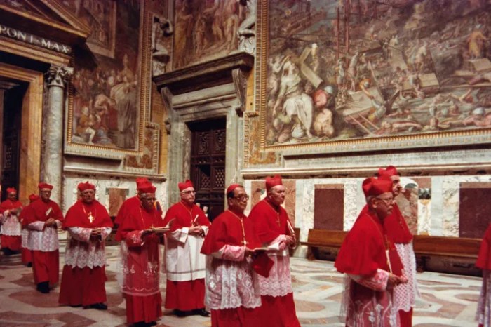 Papal conclave: Ancient ritual and high-tech security | Inquirer News Papal conclaves have drawn the attention of spies