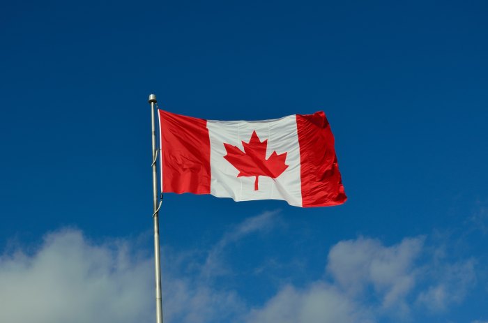 2560x1440 wallpaper | canada flag | Peakpx Canadian wildfire smoke spreads into us midwest