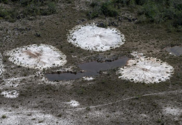 Azerbaijan: Creative ways help to promote landmine risk awareness among ... Perus nazca lines face mining threat after protected area slashed