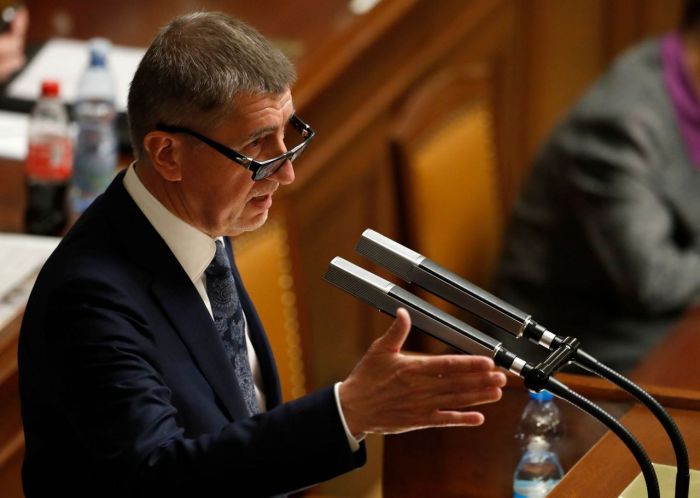 Czech PM toppled by scandal – DW – 06/17/2013 Czech government installs new minister after bitcoin scandal