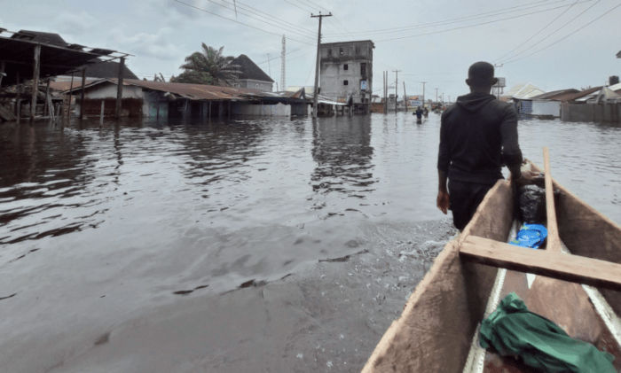 UNHCR scrambles aid as devastating floods sweep Nigeria | UNHCR Sustainable switch deadly floods hit nigeria india bangladesh