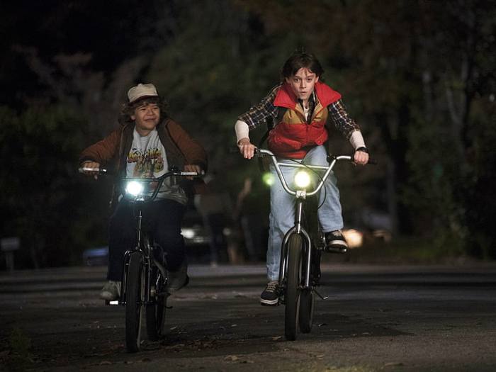 Stranger 48/100 | Hello to you all! This is the second stran… | Flickr Stranger things play wins tony awards setting stage tv series finale