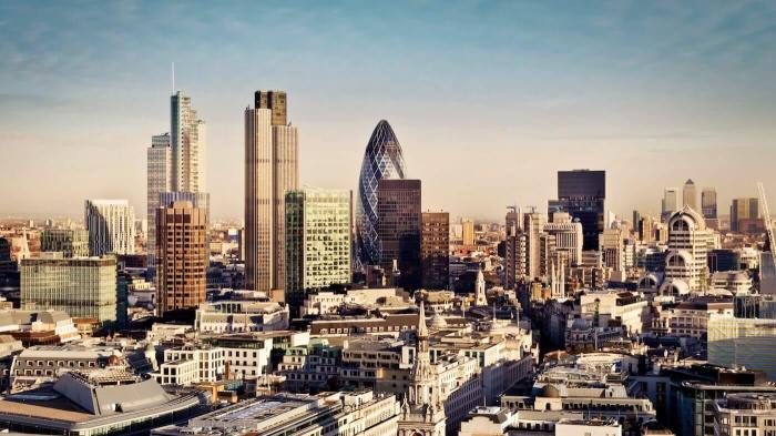 Uks totally appoints administrators no returns expected shareholders