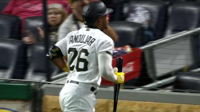 As 3blf miguel andujar oblique likely heading il