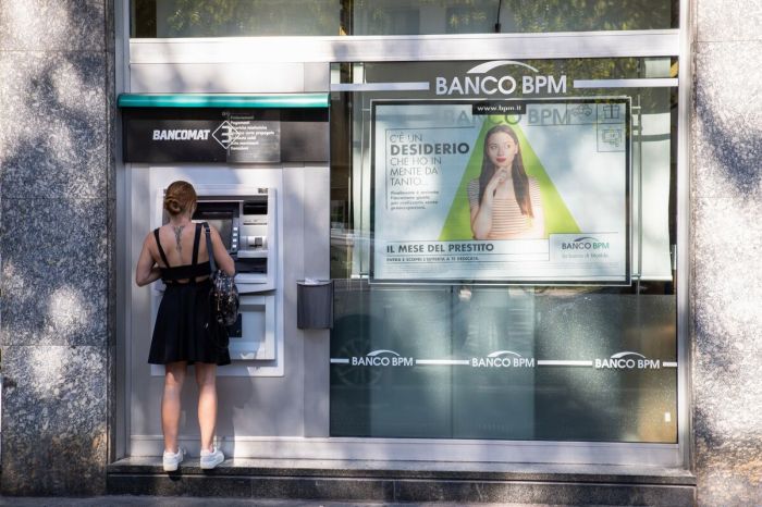 Unicredit ceo says banco bpm deal is not viable current terms