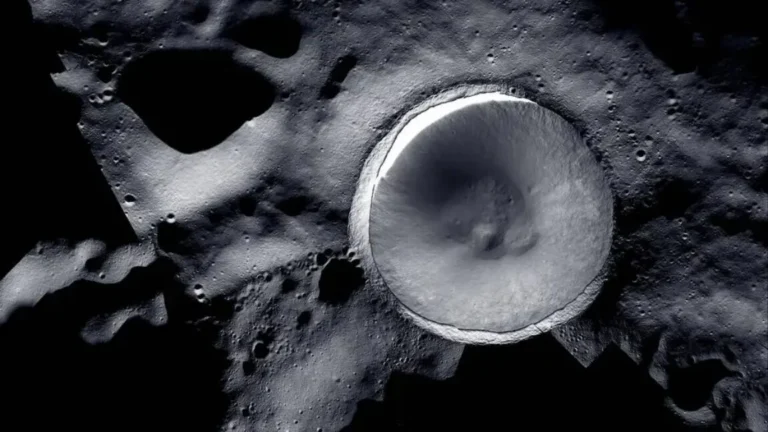 The Race to Shackleton Crater: US and China Vie for Lunar South Pole Supremacy