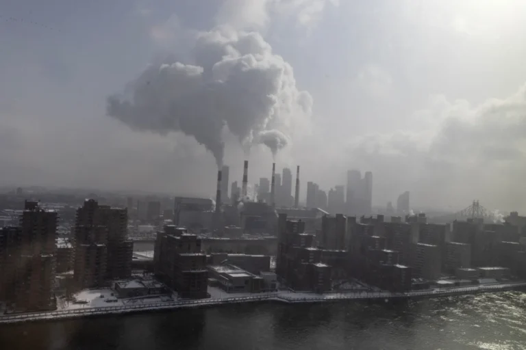 New York State Scales Back Landmark Climate Law as Economic and Political Pressures Mount