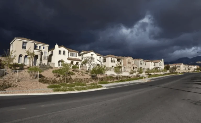 Global Geopolitics and High Mortgage Rates Test the Resilience of the 2026 Housing Market