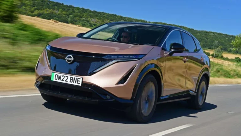 Pictures of a used Nissan Ariya