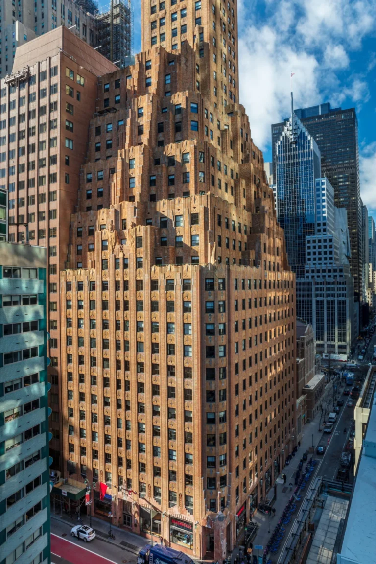 Café Hestia Expands Manhattan Footprint with Major 20-Year Lease at 570 Lexington Avenue