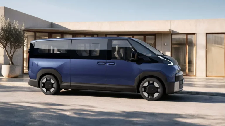 Kia expands its electric commercial vehicle lineup with the larger and more versatile PV7 van