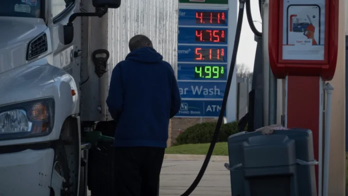 record-breaking-diesel-prices-threaten-global-supply-chains-and-spark-economic-anxiety-ahead-of-midterms