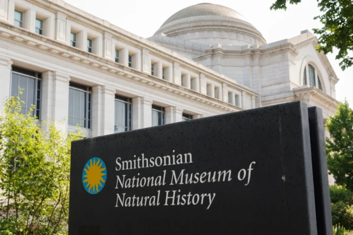 Smithsonian National Museum of Natural History Exterior