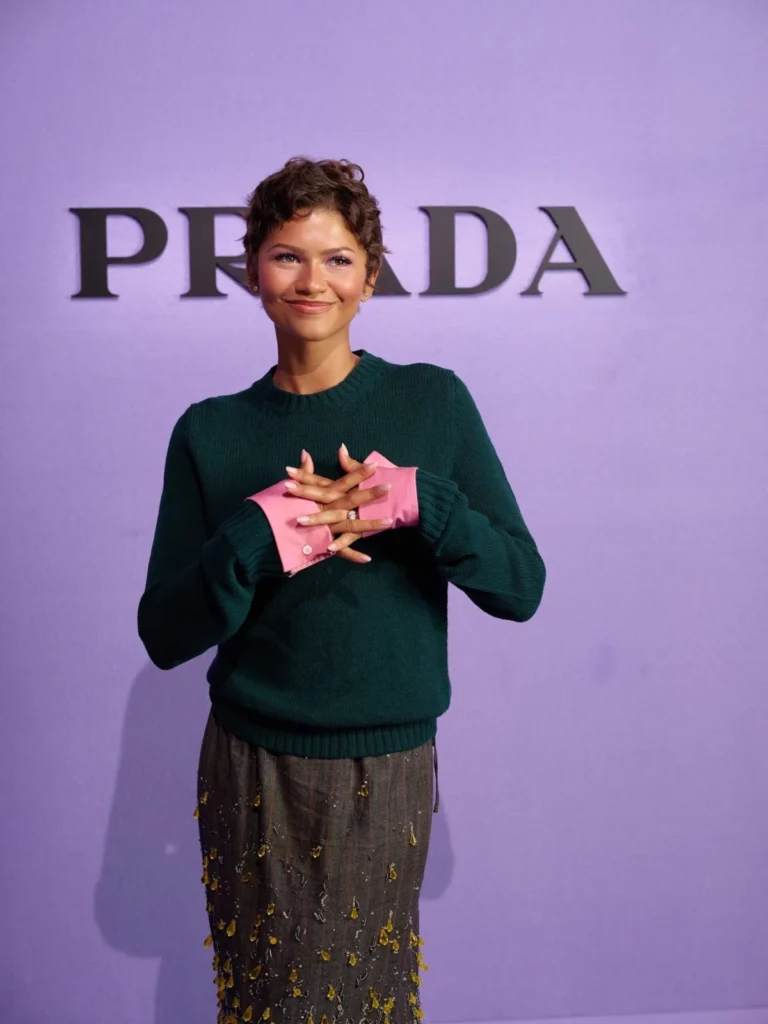 Zendaya Unveils a Dramatic Pixie Cut and Defines New Seasonal Trends at New York Fashion Week